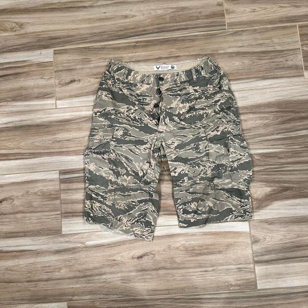 Miltary Camo US Air Force Men's Green and Khaki Cargo Shorts